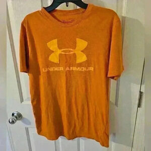 UNDER ARMOUR Orange Tee Size L